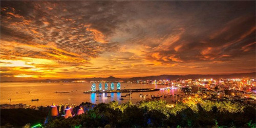 蒙梓墨妈妈（梓墨几岁）